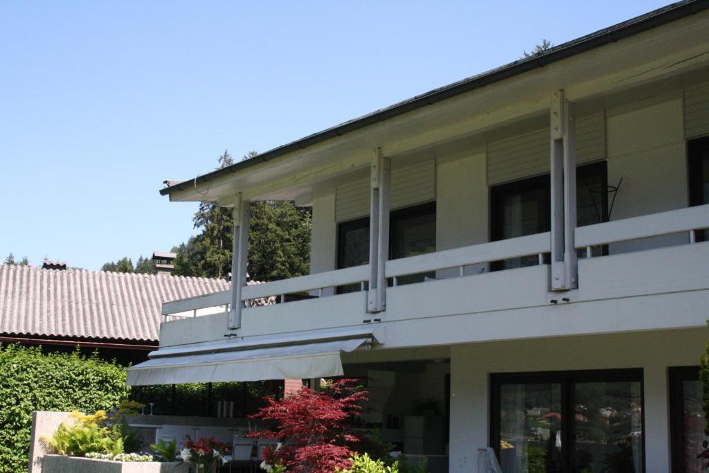 Gaestehaus Haerb Landskron Exteriör bild